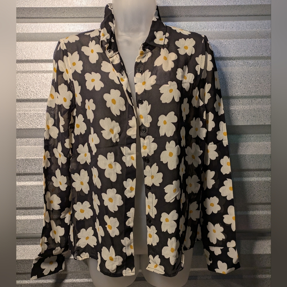 Reformation Black and White Floral Button Down Shirt Size Small